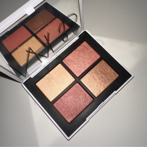 Nars Asia exclusive light reflecting eyeshadow quad orgasm - Picture 3 of 5